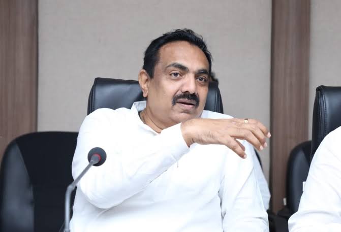 images - 2022-12-11T210608.954