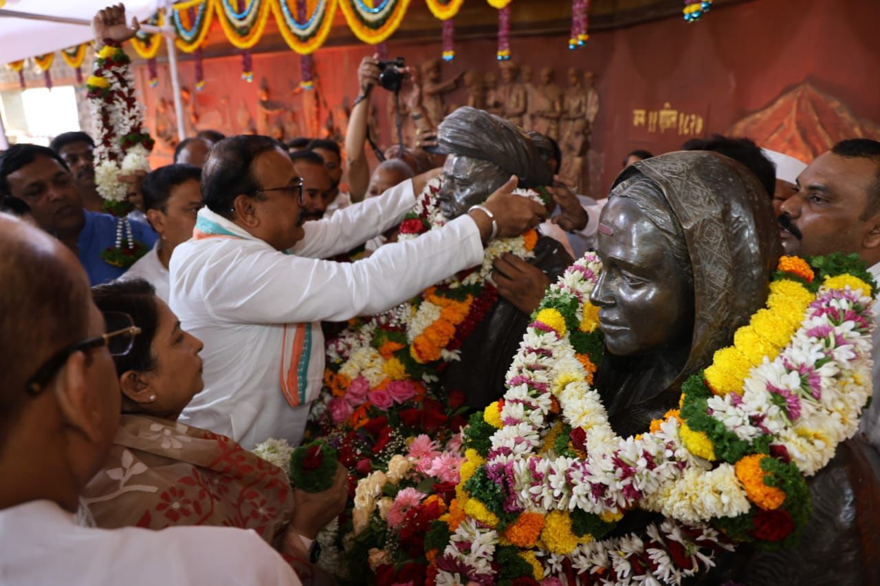 d753b143-957d-4ecc-9e57-c78e0028ee55