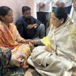 DCM सुनेत्रा पवारांनी घेतली विदीप जाधवांच्या कुटुंबियांची भेट.